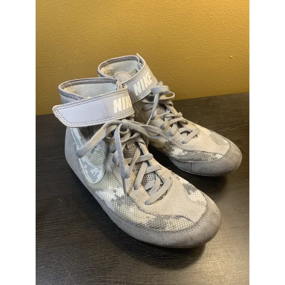 Nike Speed Sweep VII Wrestling Shoes Boys Size 4Y Grey Gelray Camo 366684-003